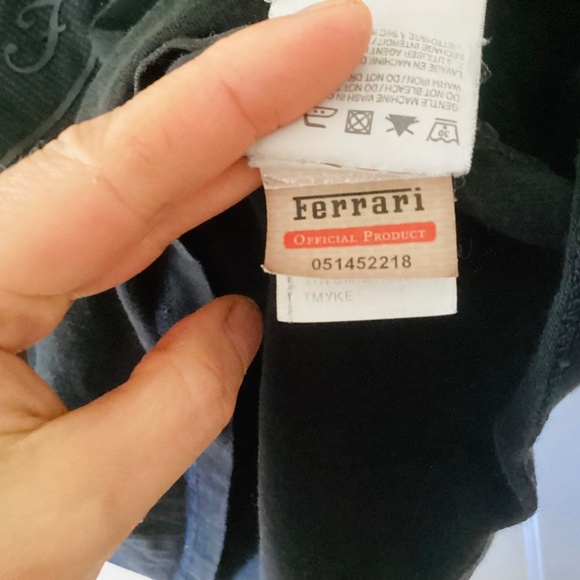 Men’s Authentic Puma Ferrari Black T-shirt size M Formula One Racing Cars Italy - Picture 8 of 13